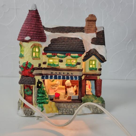 Vintage 90's Holiday Expressions Bakery Hand-Painted Porcelain Lighted House - Picture 2 of 16